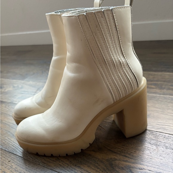 Dolce Vita Cario Boot, White - Picture 6 of 10